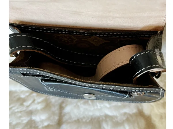 Women's Moroccan Leather Shoulder Bag – Handmade & Stylish - Image 5