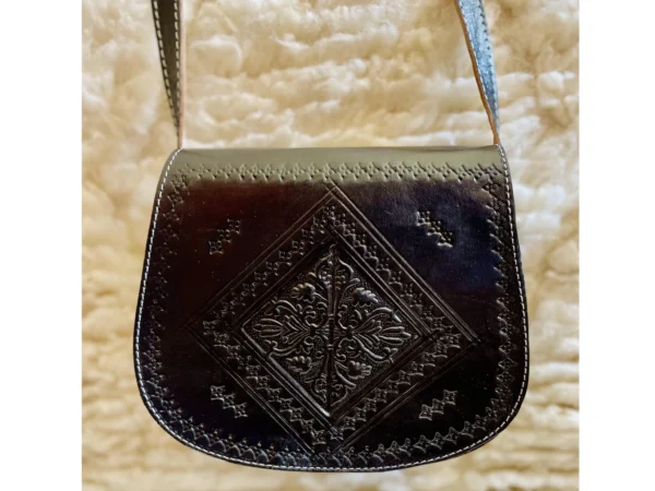 Women's Moroccan Leather Shoulder Bag – Handmade & Stylish - Image 3