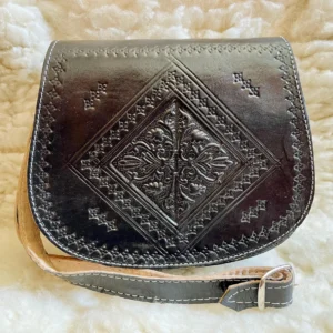 Women's Moroccan Leather Shoulder Bag – Handmade & Stylish