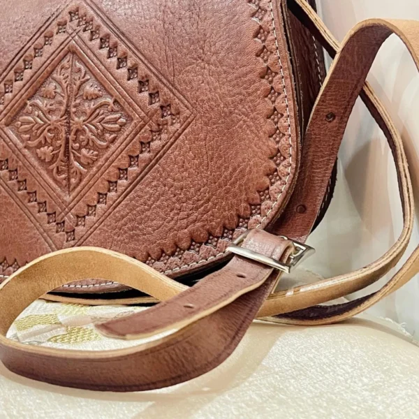 Women's Moroccan Leather Shoulder Bag – Handmade & Stylish - Image 3